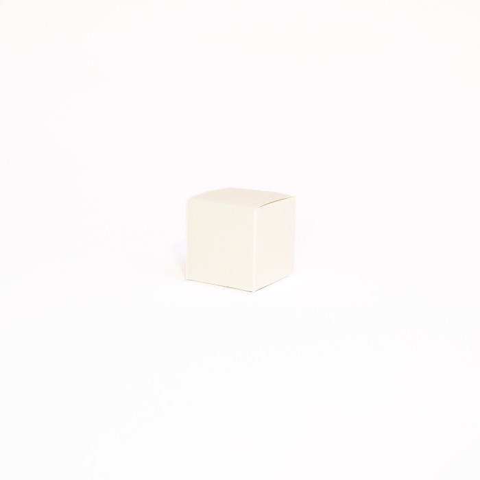 Kubusdoosje metallic goudwit